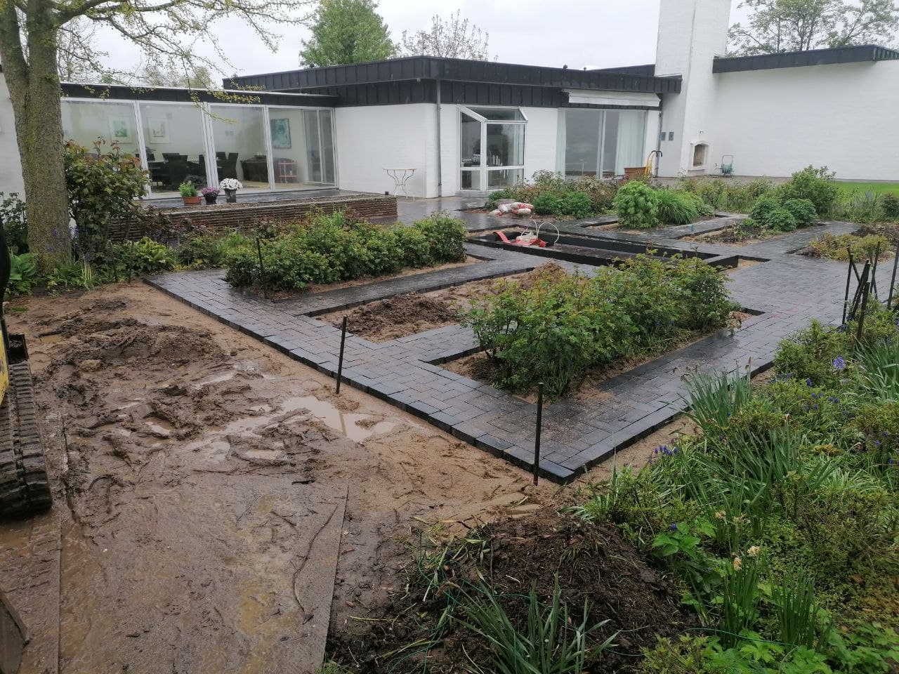 Terrasser, parkeringspladser, trapper og stier - 5